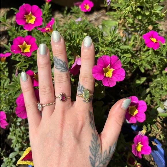 Green apatite ring - Picture 2 of 4